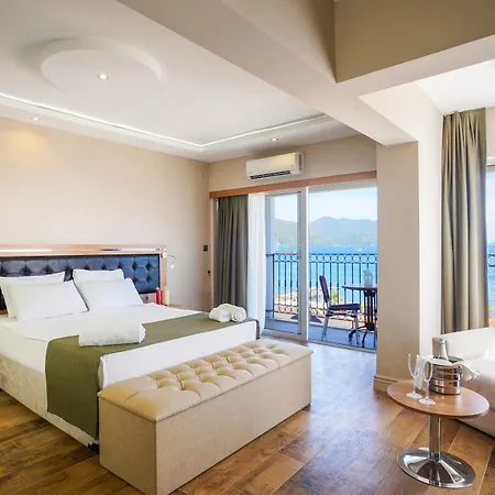 Hotell Aurasia Sea Side 3*