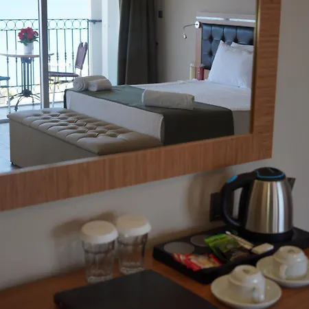 Aurasia Sea Side Hotell