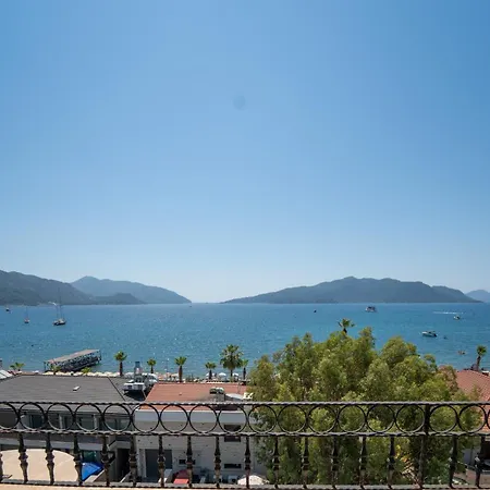 Hotell Aurasia Sea Side 3*